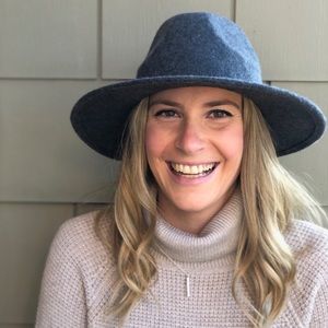 Meet your Posher, Julie